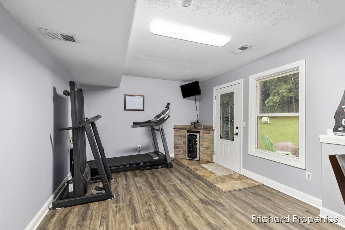 1441 Hollow Ridge Drive NE