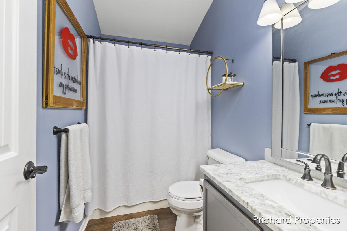 1441 Hollow Ridge Drive NE