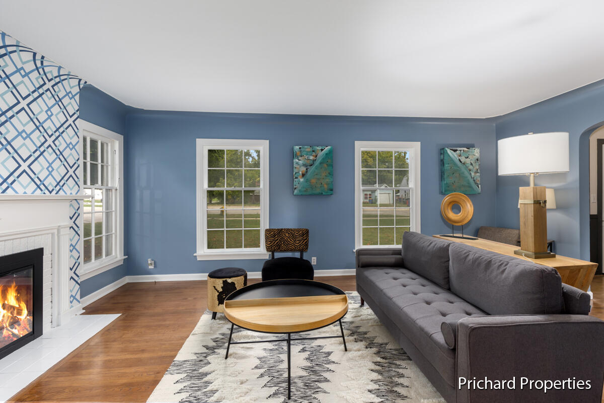 2634 Lake Michigan Drive NW