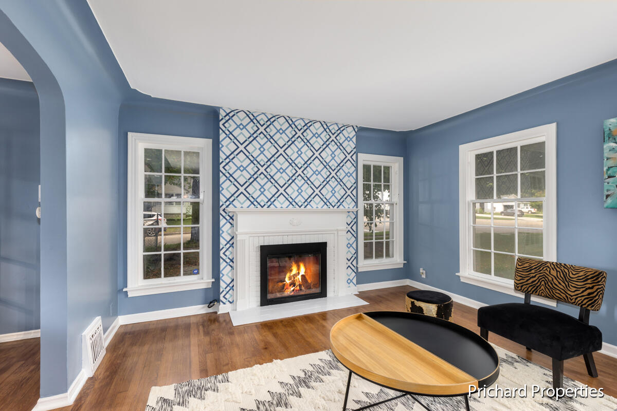 2634 Lake Michigan Drive NW