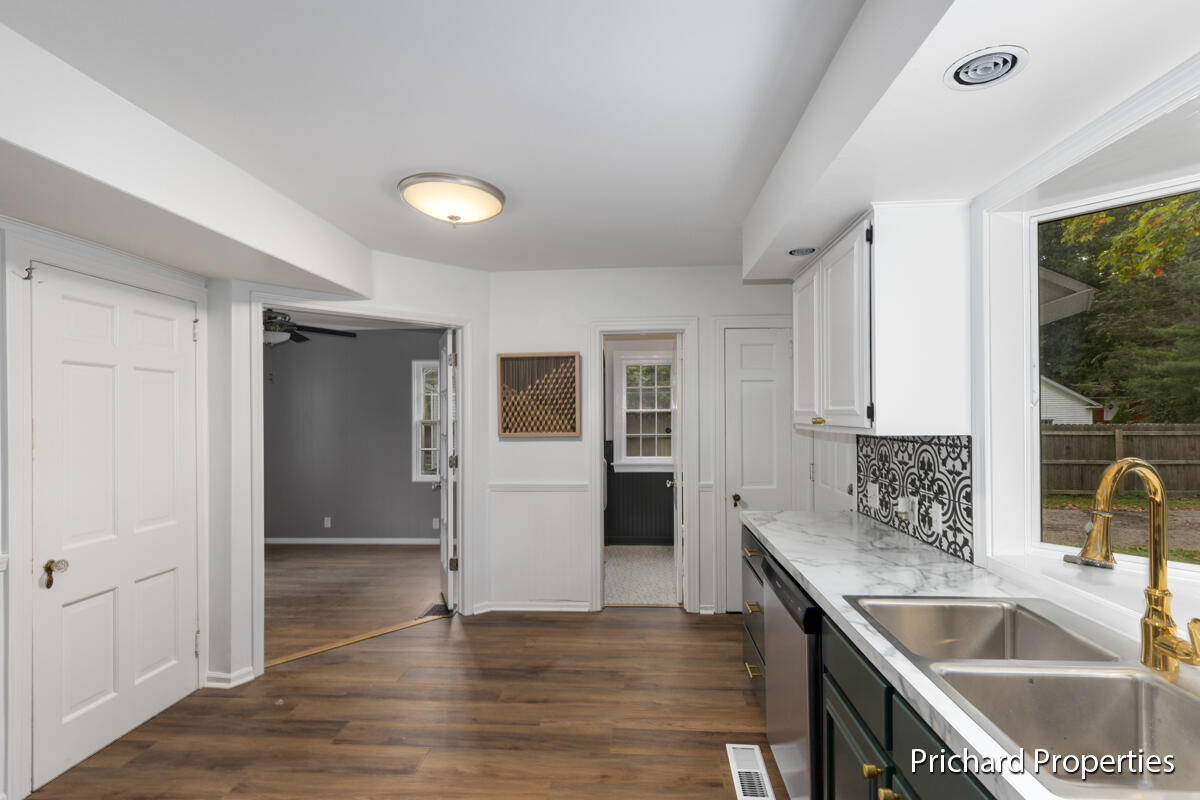 2634 Lake Michigan Drive NW