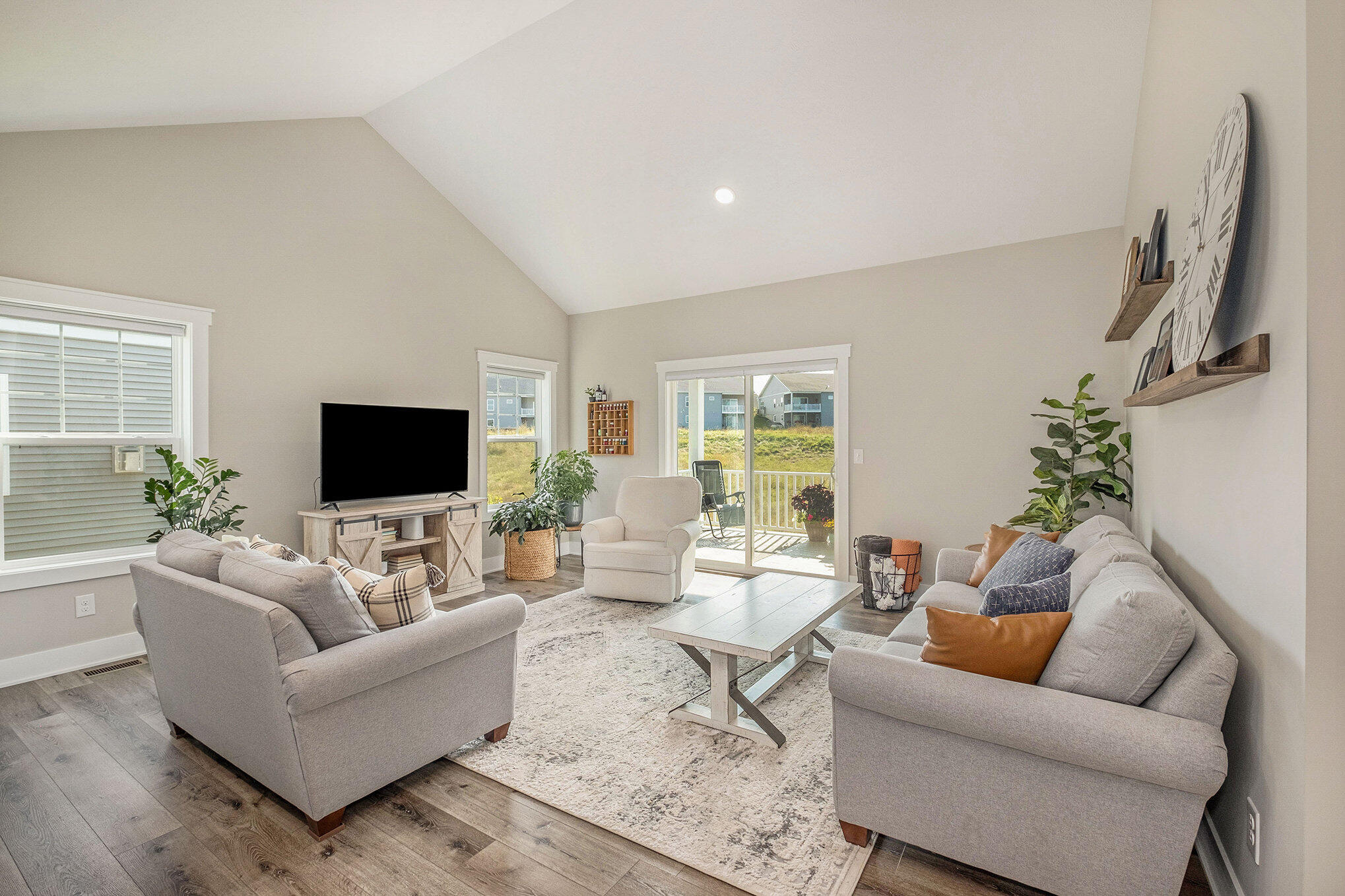 3494 Copper River Avenue SW, 5