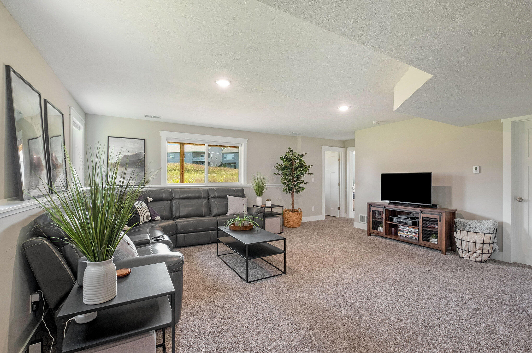 3494 Copper River Avenue SW, 5