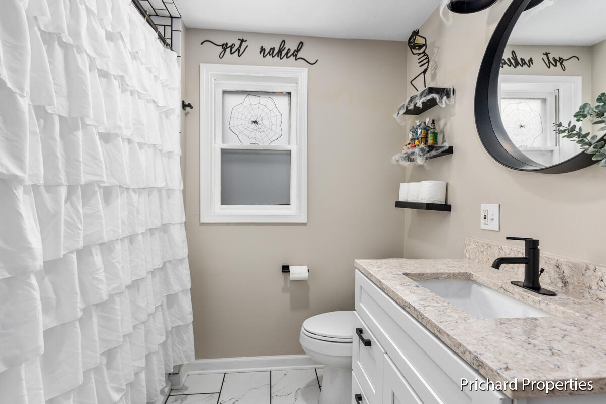 2405 Woodward Avenue SW