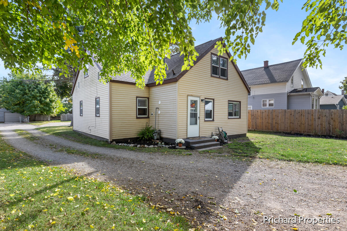 2405 Woodward Avenue SW