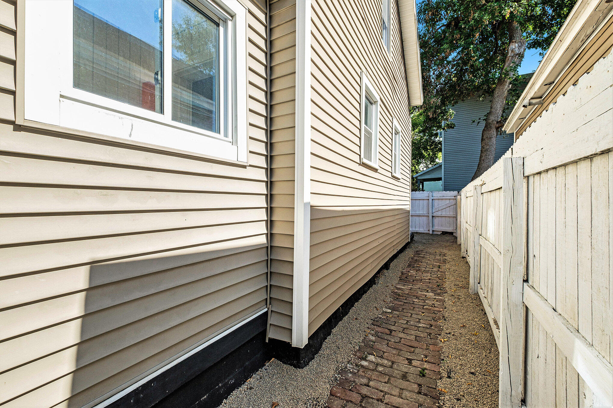 706 Alpine Avenue NW