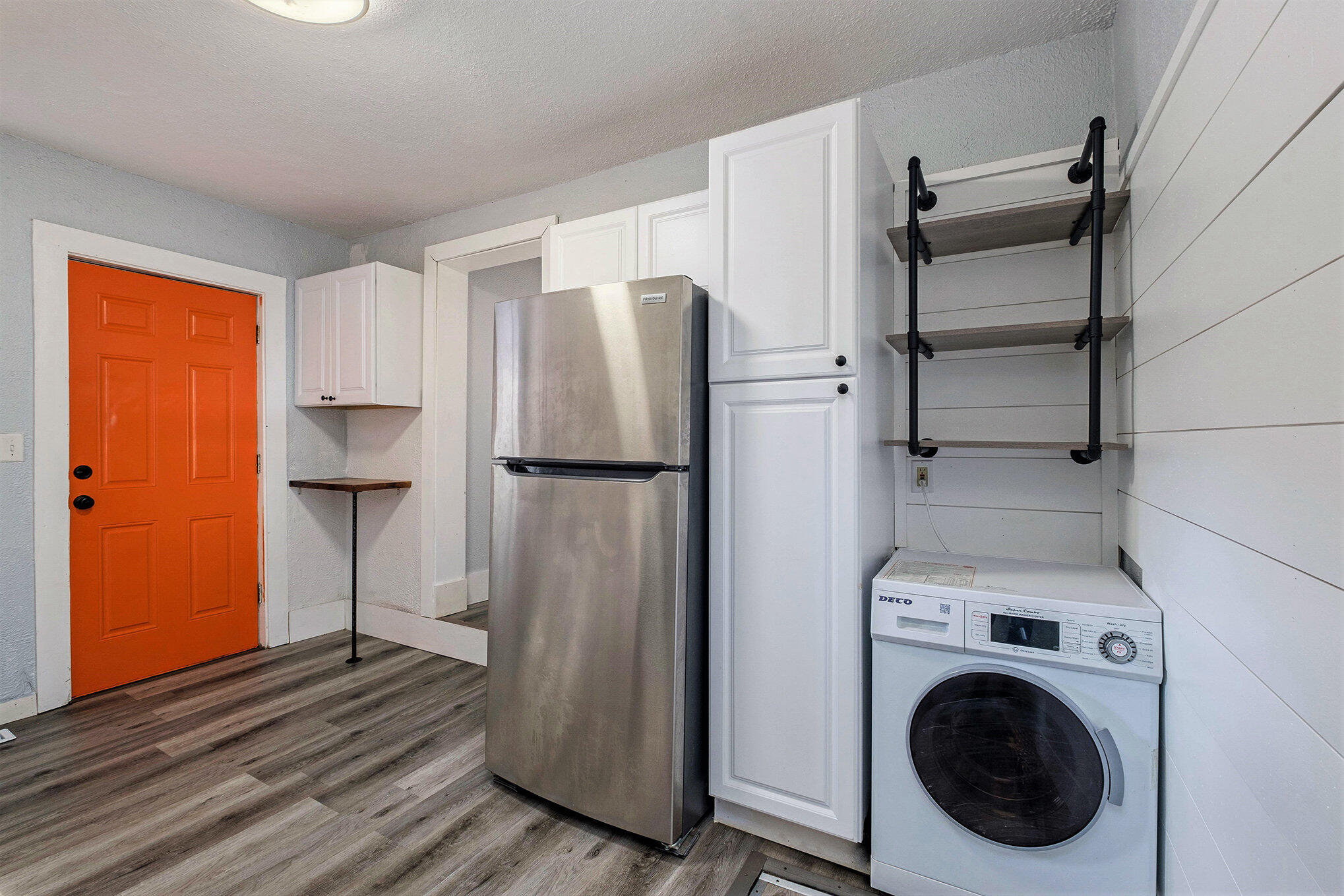 706 Alpine Avenue NW