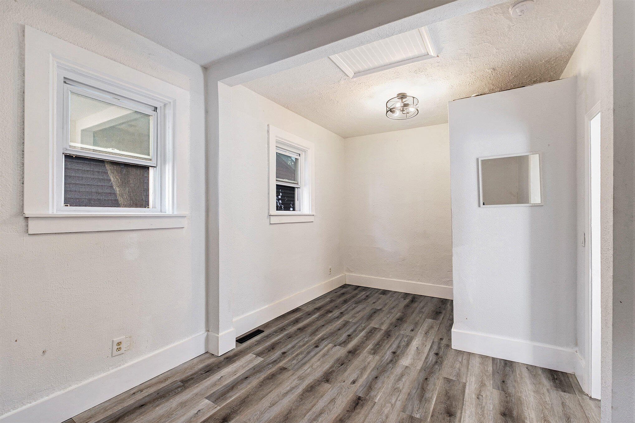 706 Alpine Avenue NW