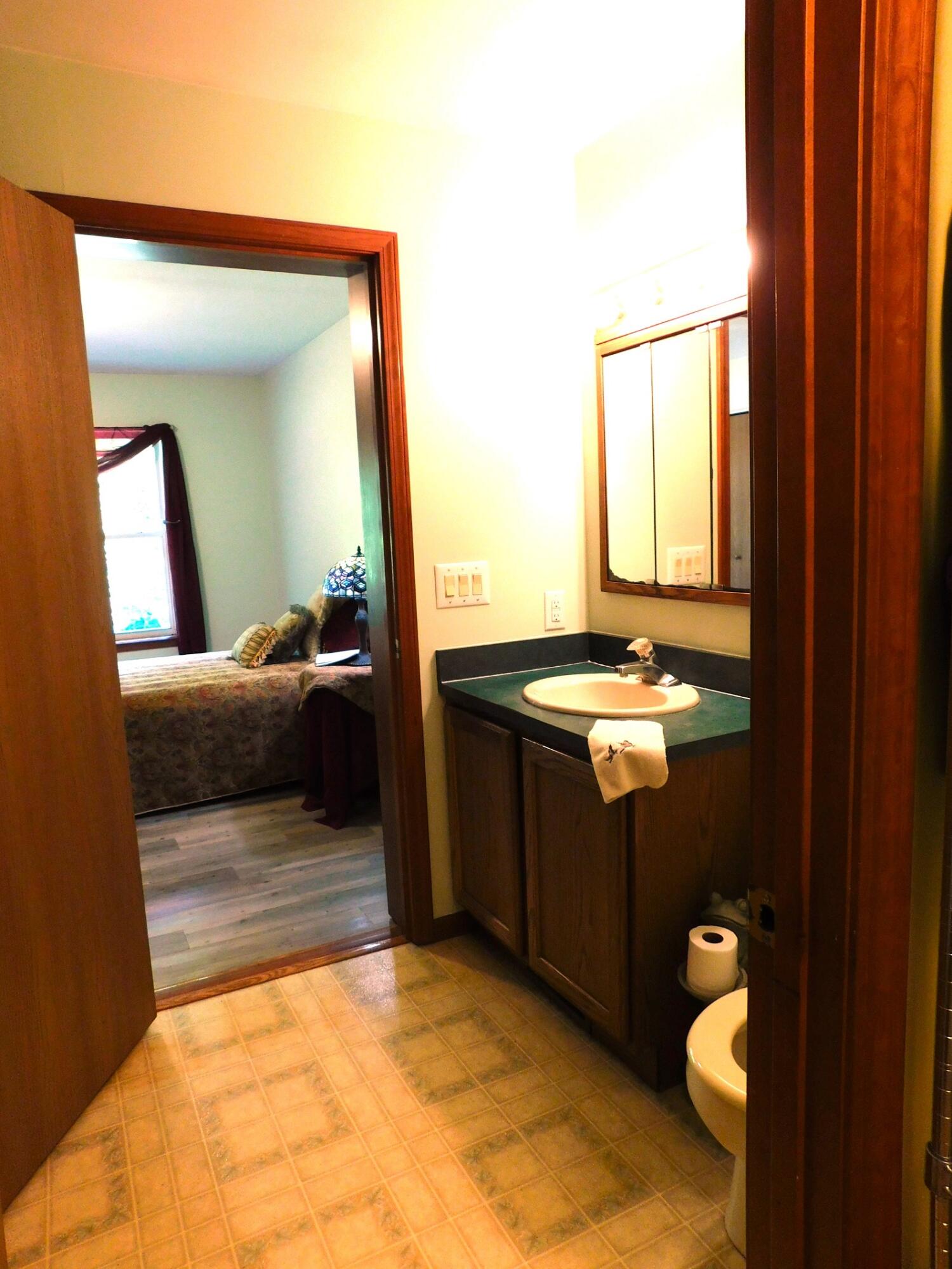 10050 Walander Street NE