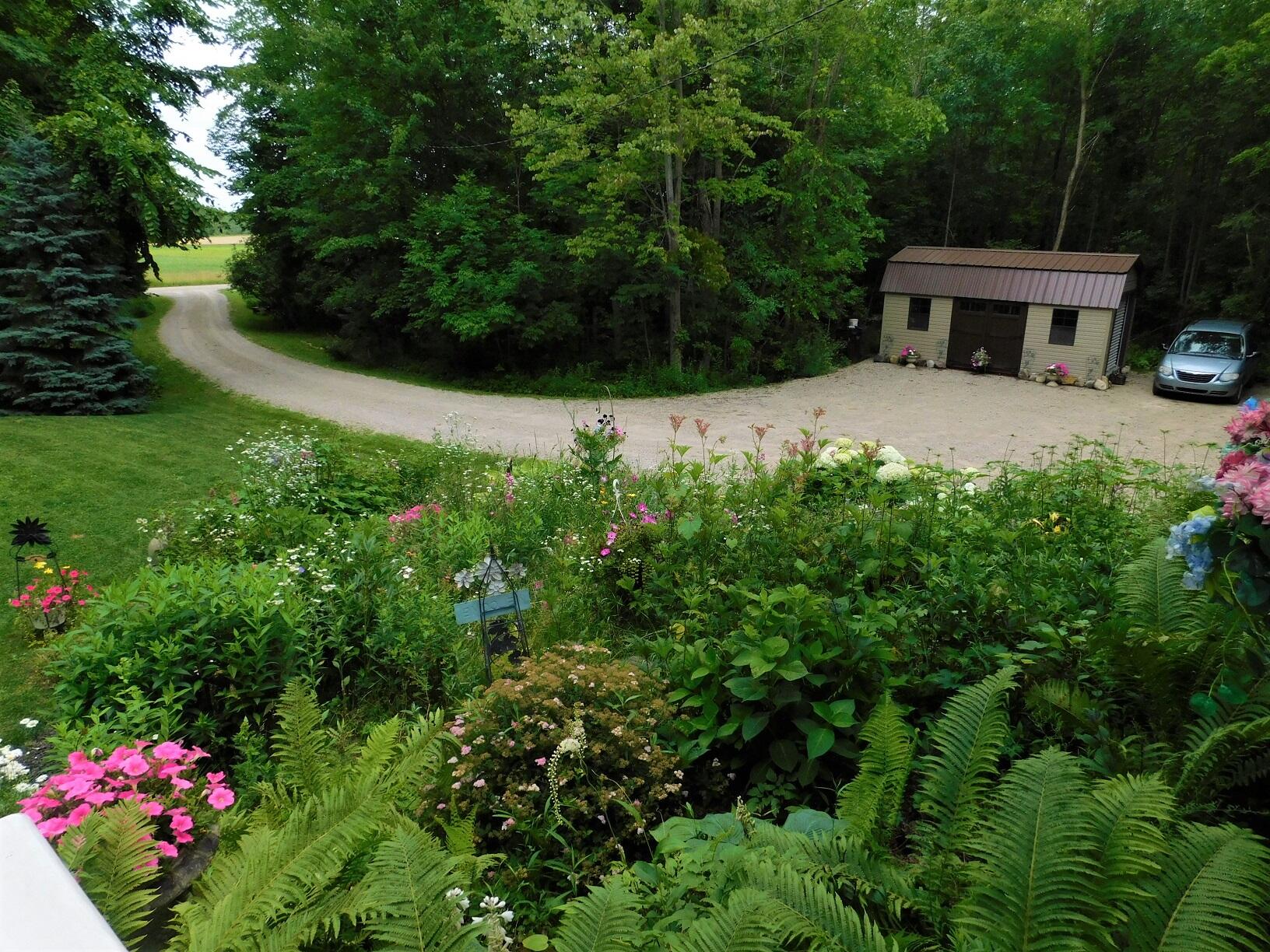 10050 Walander Street NE