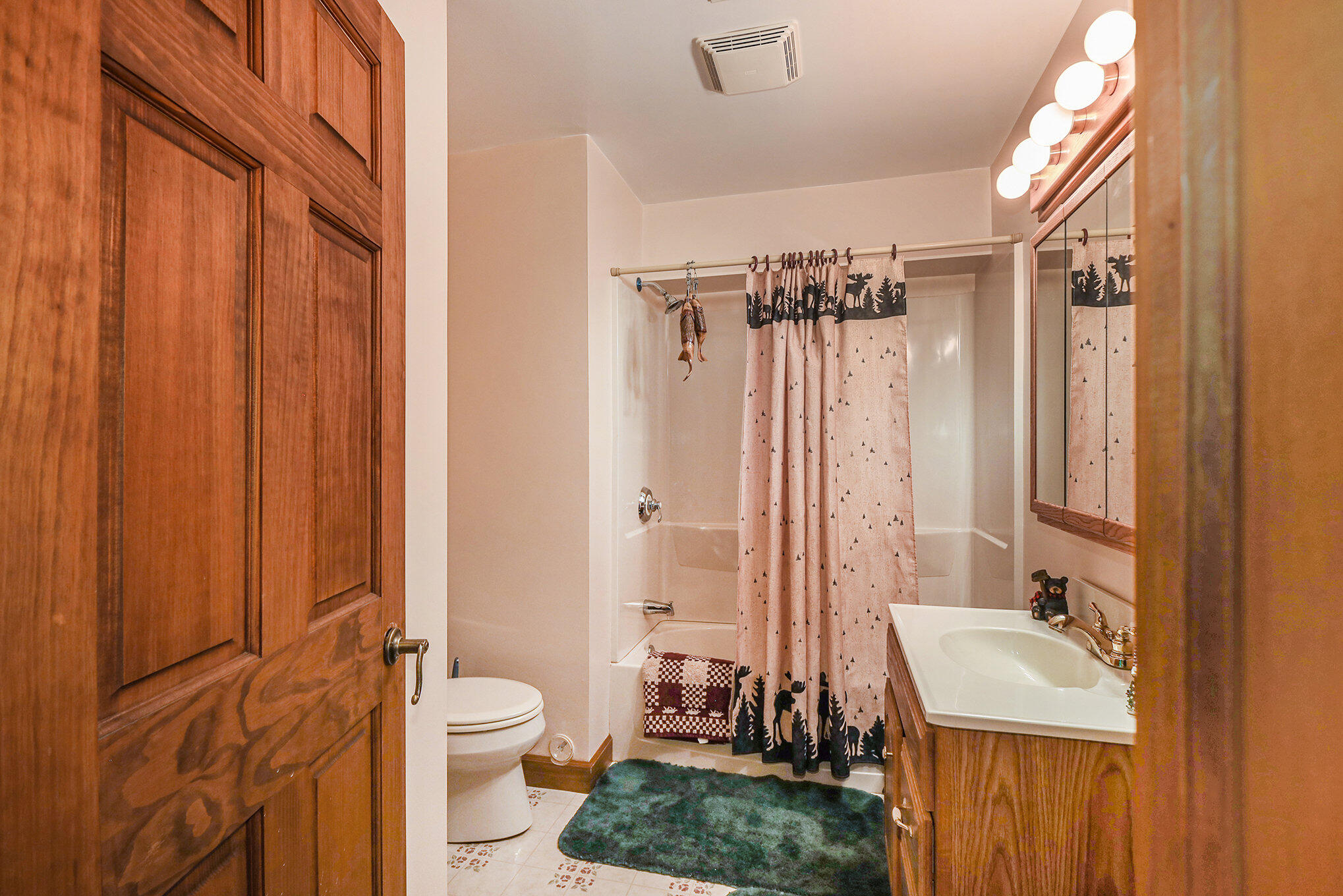 10050 Walander Street NE