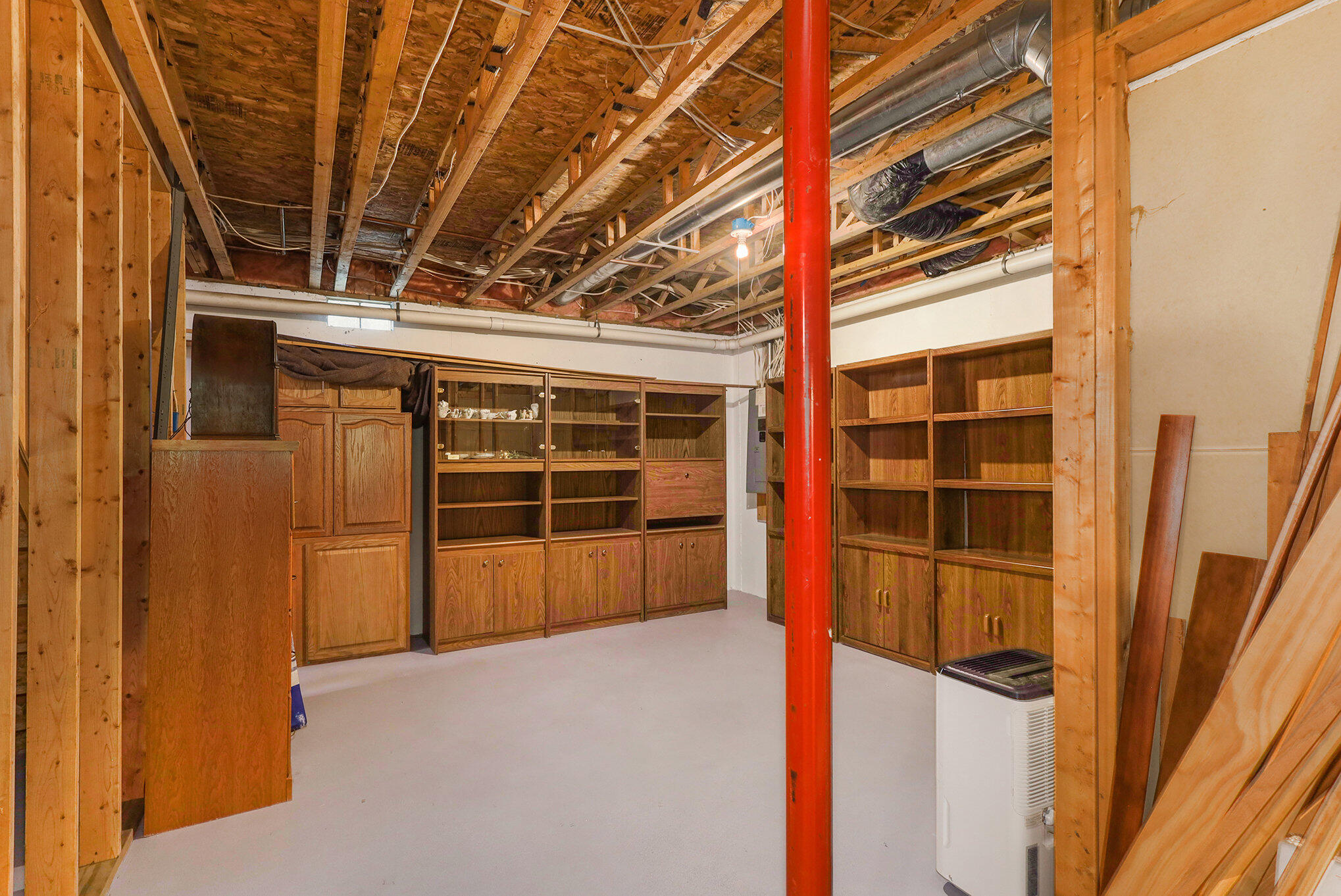 10050 Walander Street NE