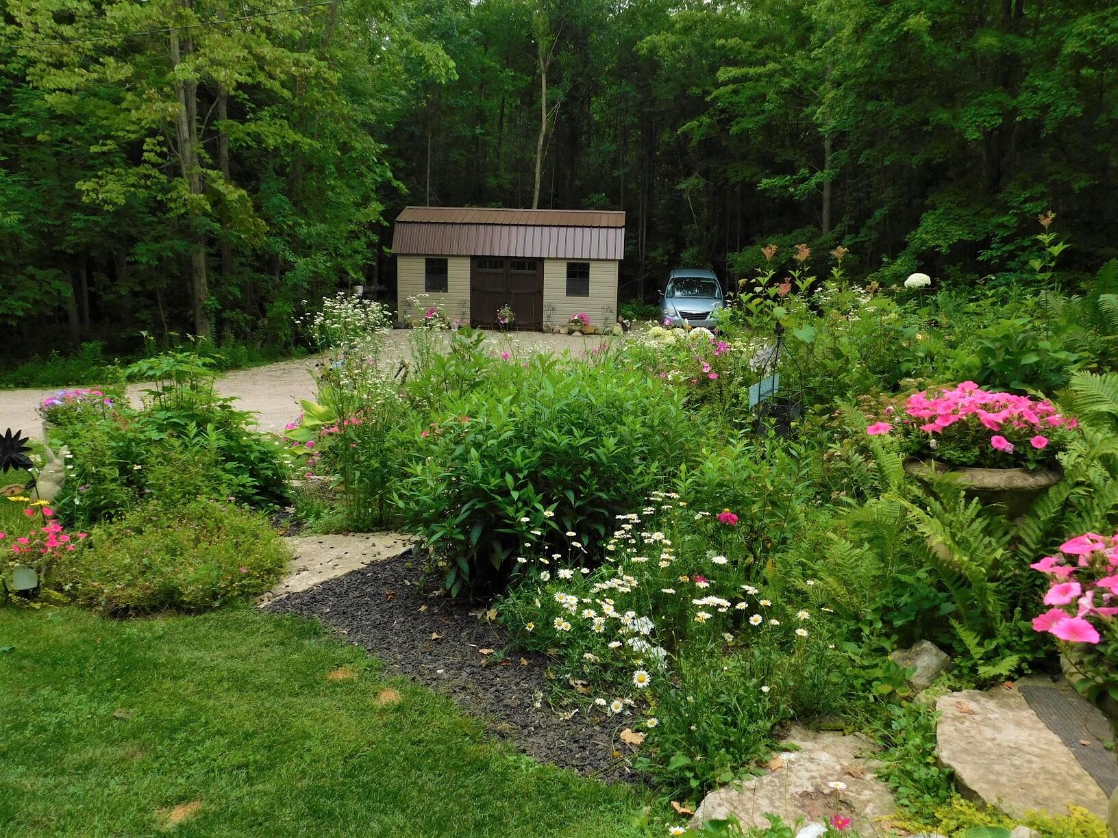 10050 Walander Street NE