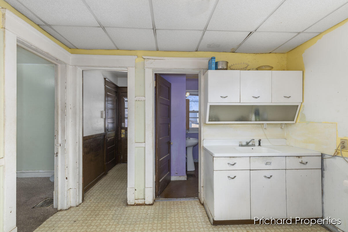 1539 Quarry Avenue NW