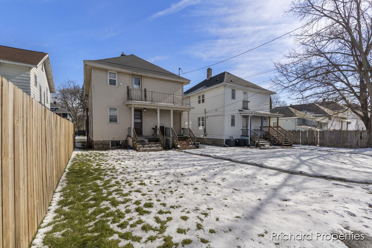 1539 Quarry Avenue NW