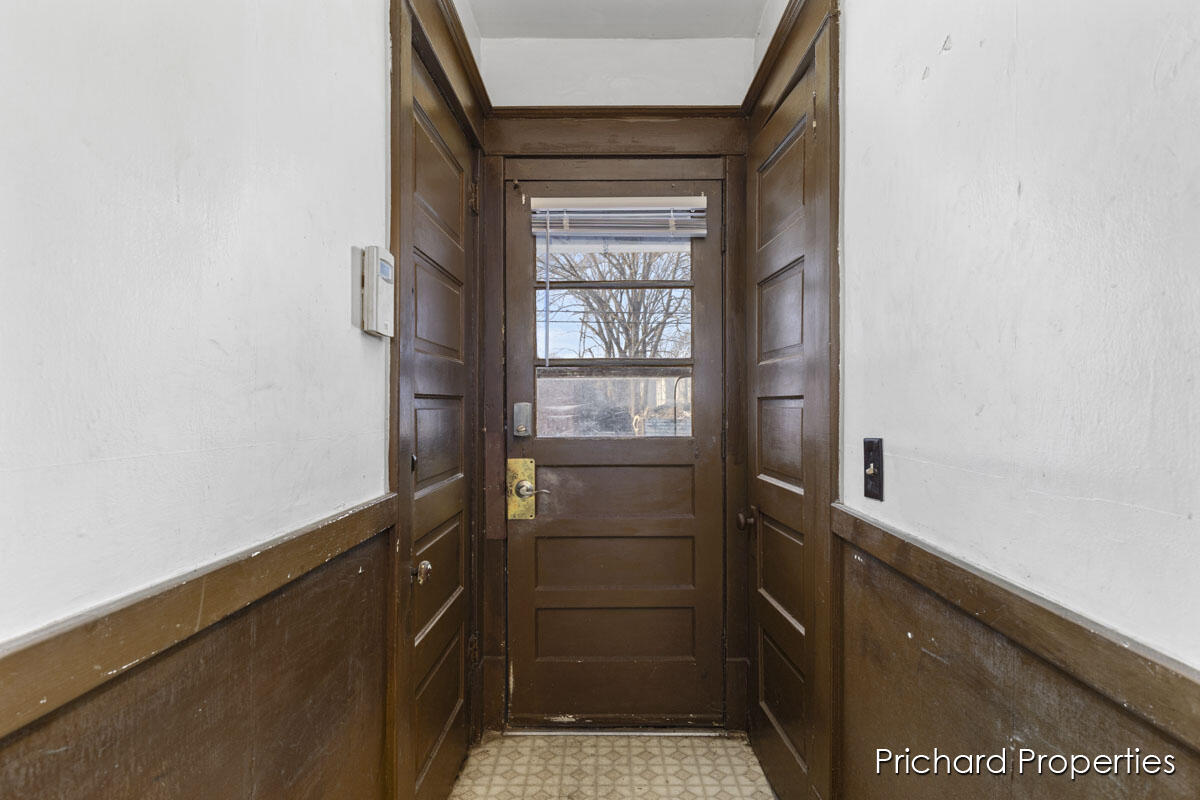 1539 Quarry Avenue NW