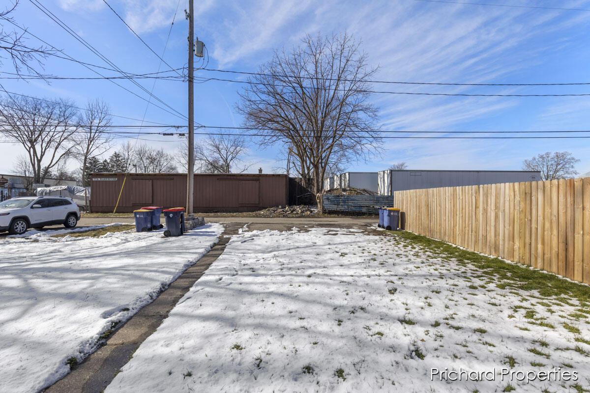 1539 Quarry Avenue NW