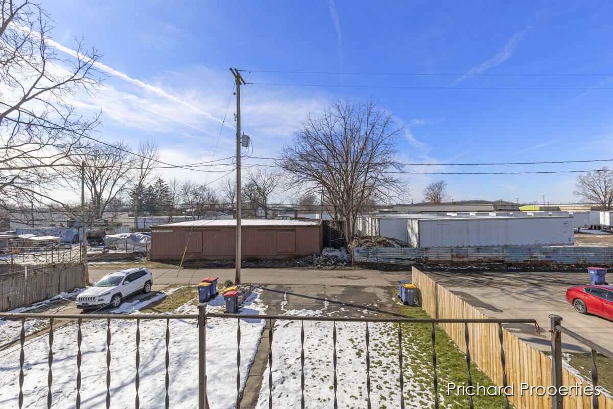 1539 Quarry Avenue NW