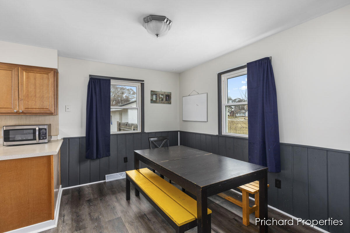 2864 Wallace Avenue SW