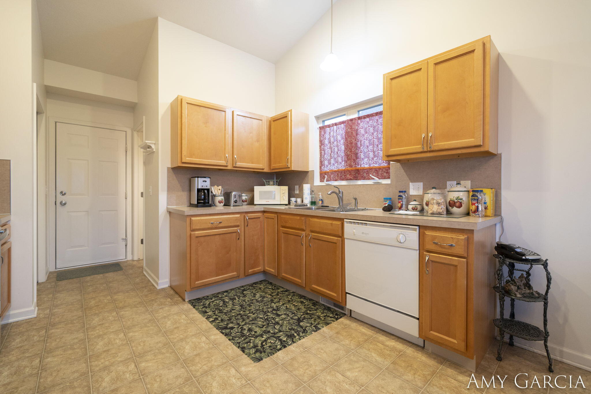 6881 Hartman Drive Drive SE