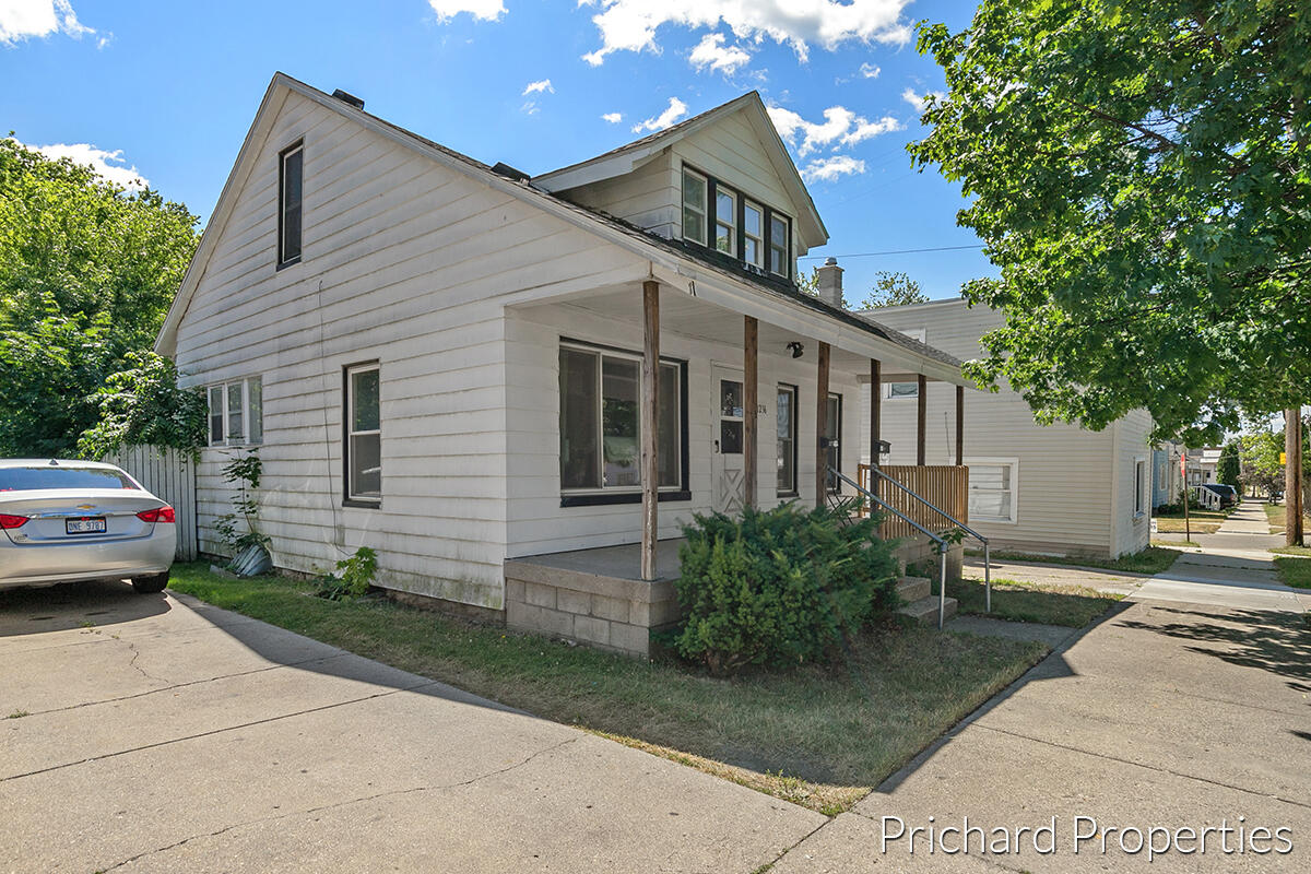 1236 Garfield Avenue NW