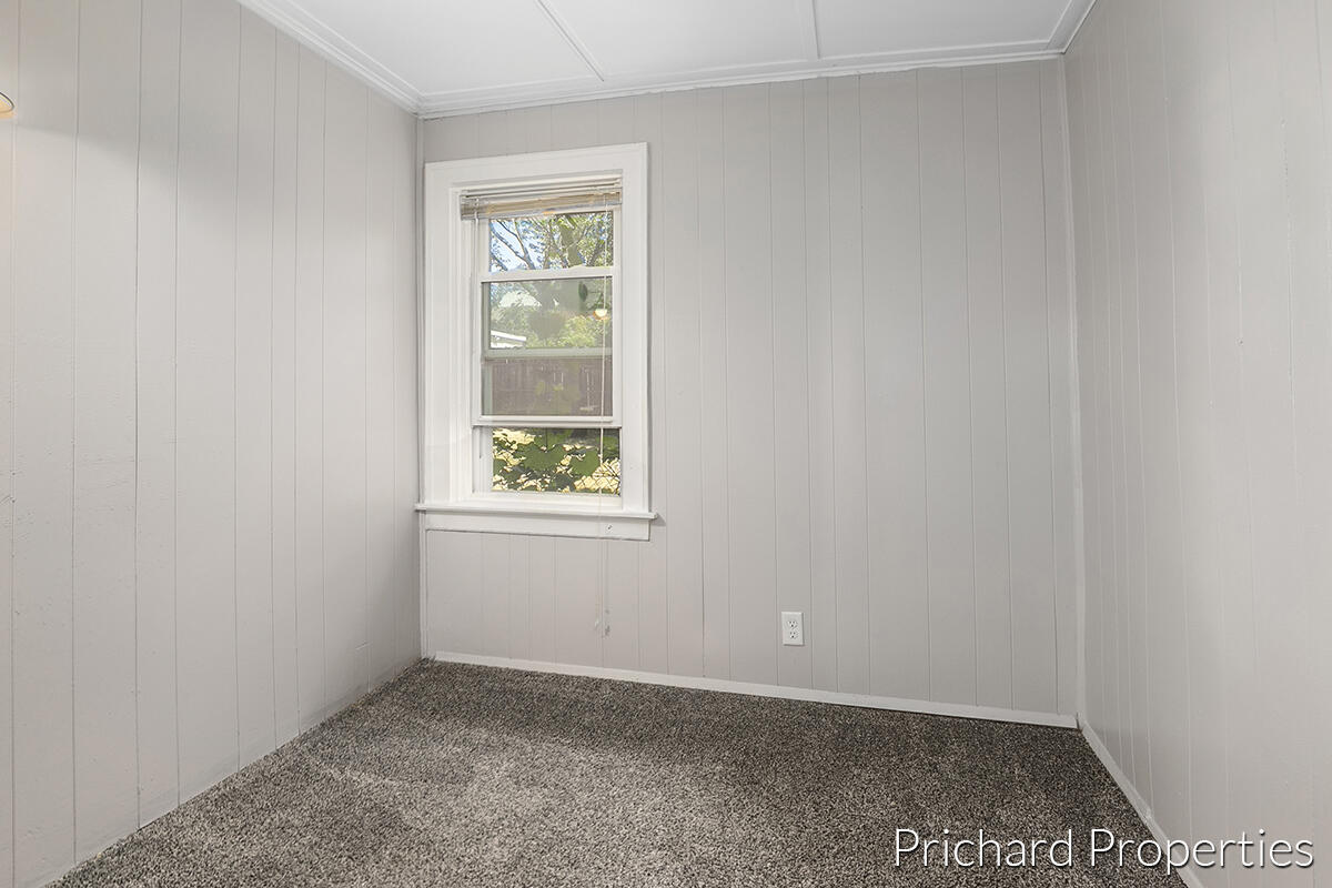 1236 Garfield Avenue NW