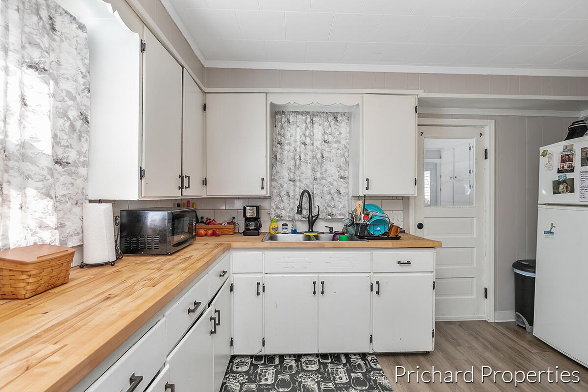 1236 Garfield Avenue NW