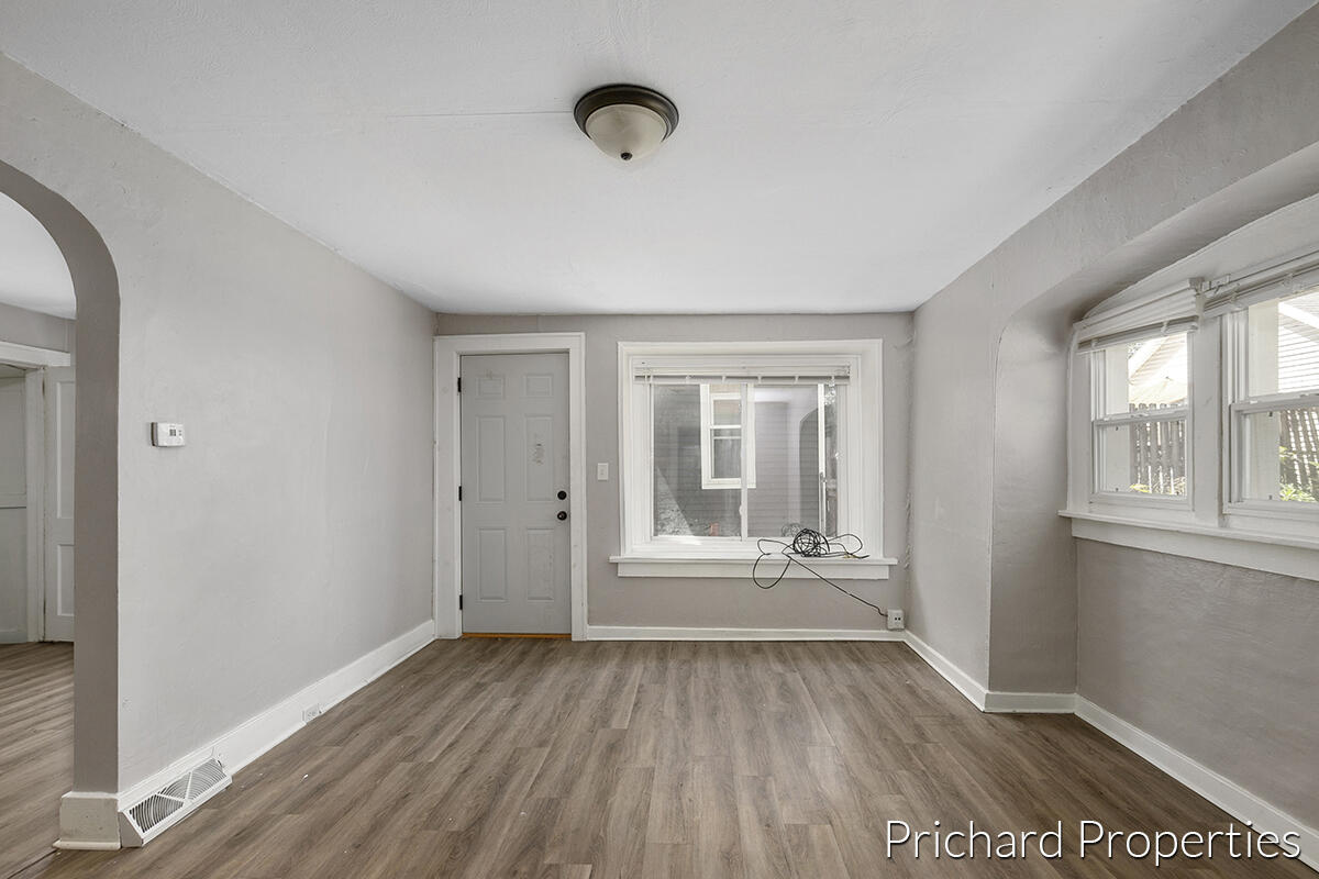 1236 Garfield Avenue NW