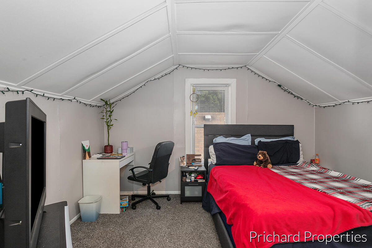 1236 Garfield Avenue NW