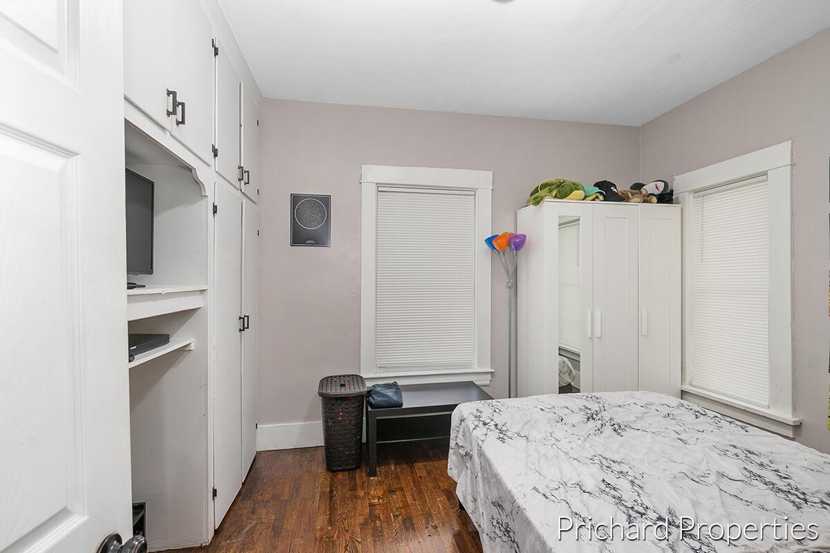 1236 Garfield Avenue NW