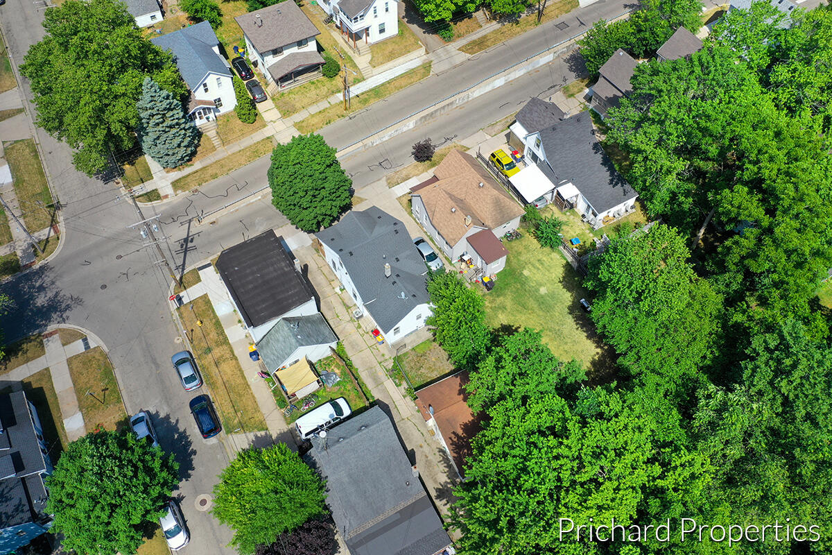 1236 Garfield Avenue NW