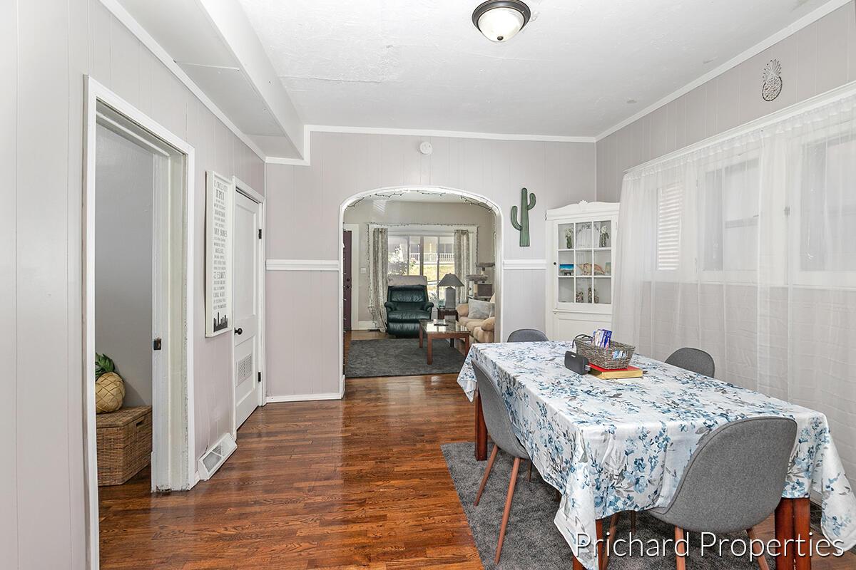 1236 Garfield Avenue NW