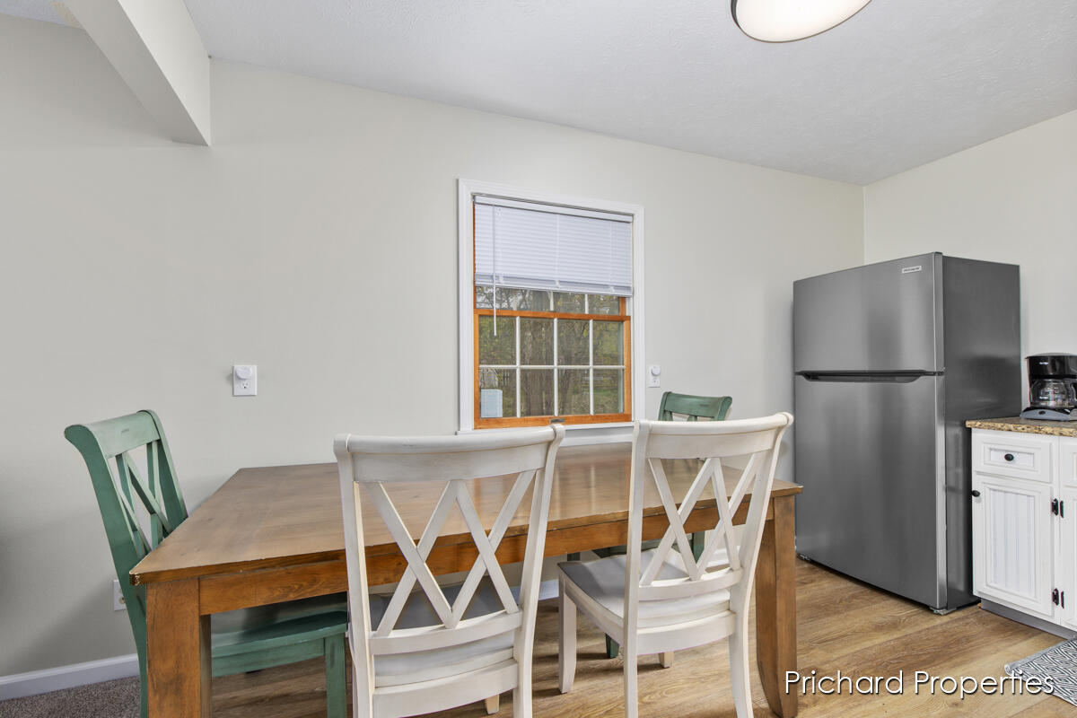 1642 Pennoyer Avenue, 1644