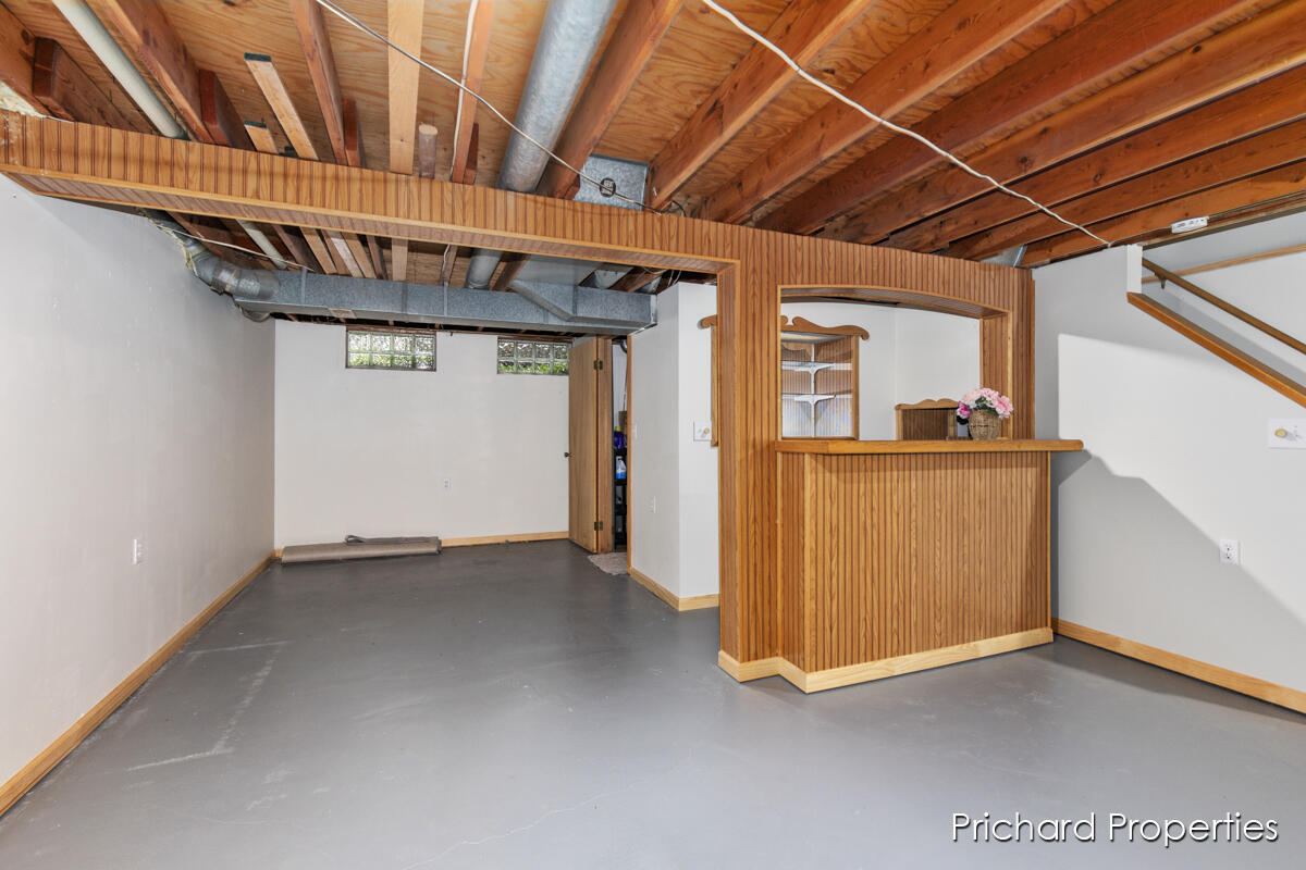 1642 Pennoyer Avenue, 1644