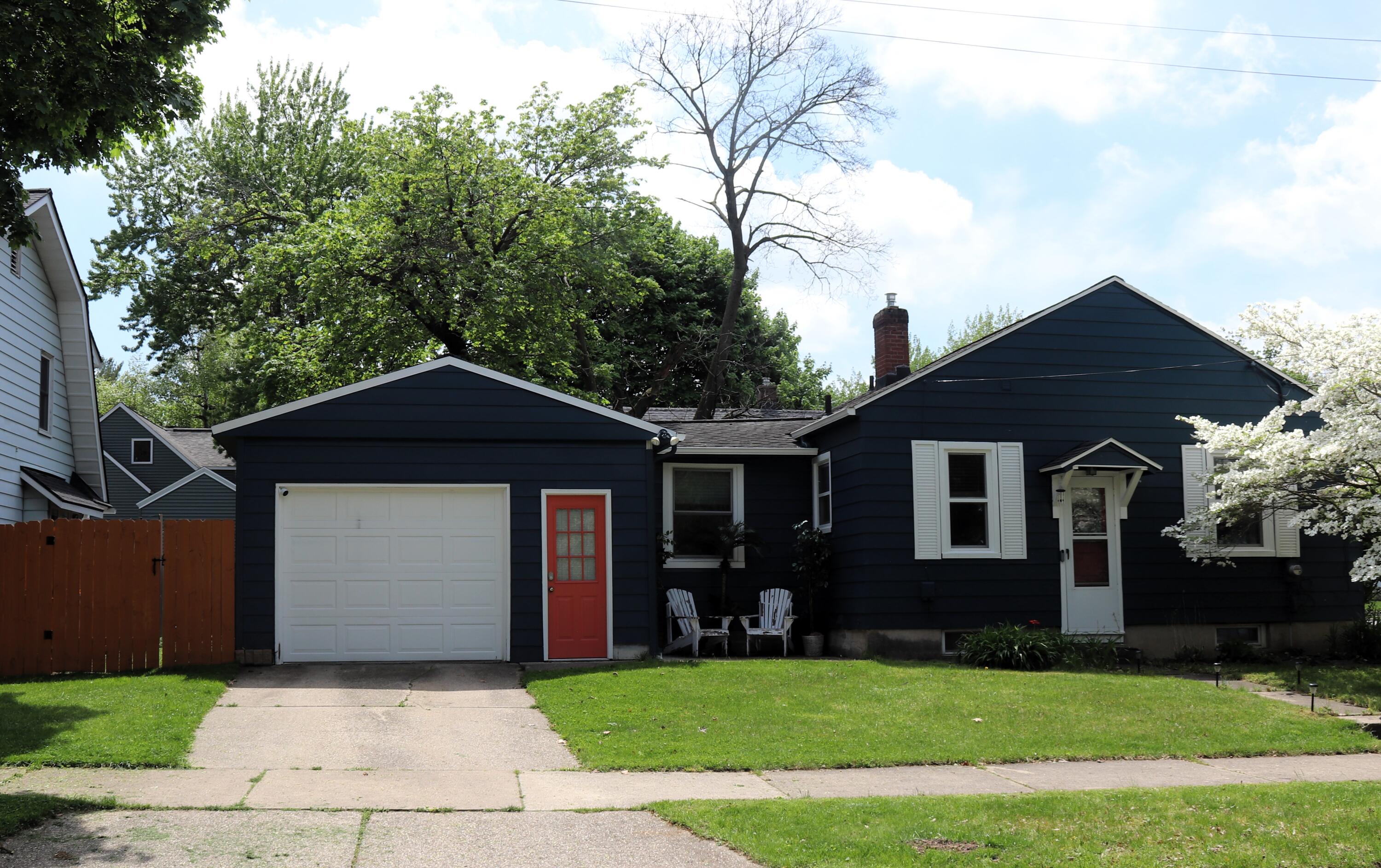 814 N Ottillia Street SE