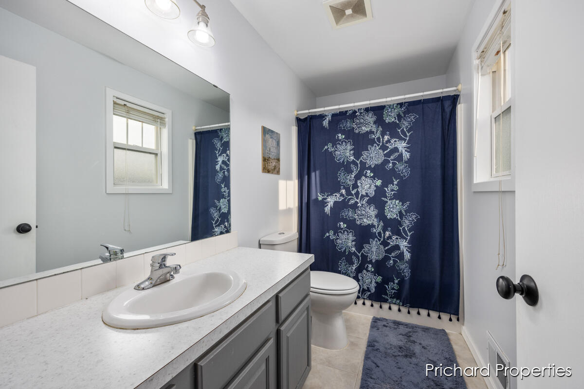 5789 Walnut Ridge Drive SW