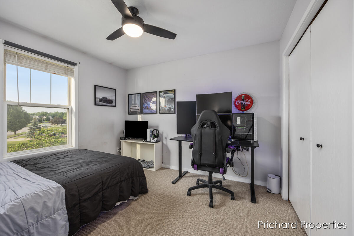 5789 Walnut Ridge Drive SW