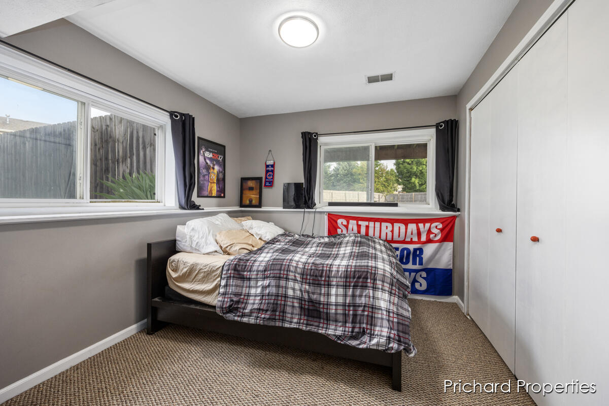 5789 Walnut Ridge Drive SW