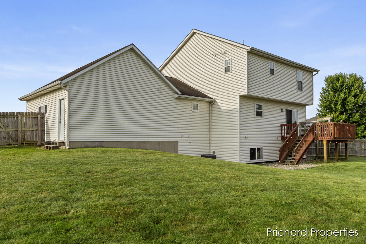 5789 Walnut Ridge Drive SW