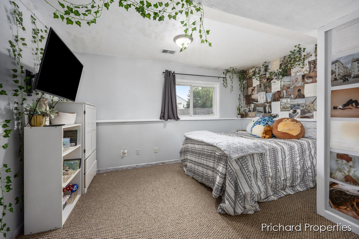 5789 Walnut Ridge Drive SW