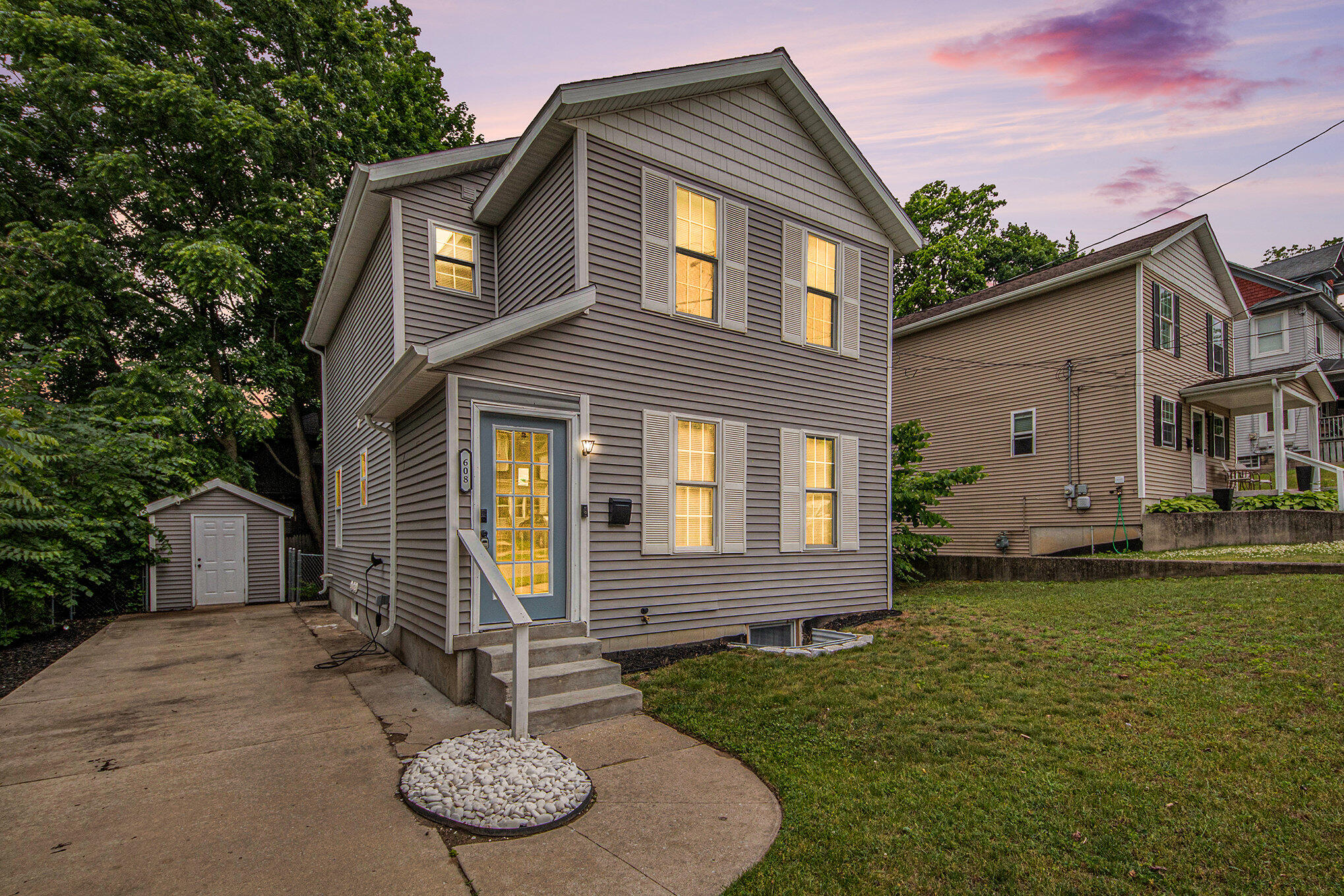 608 Dolbee Avenue SE