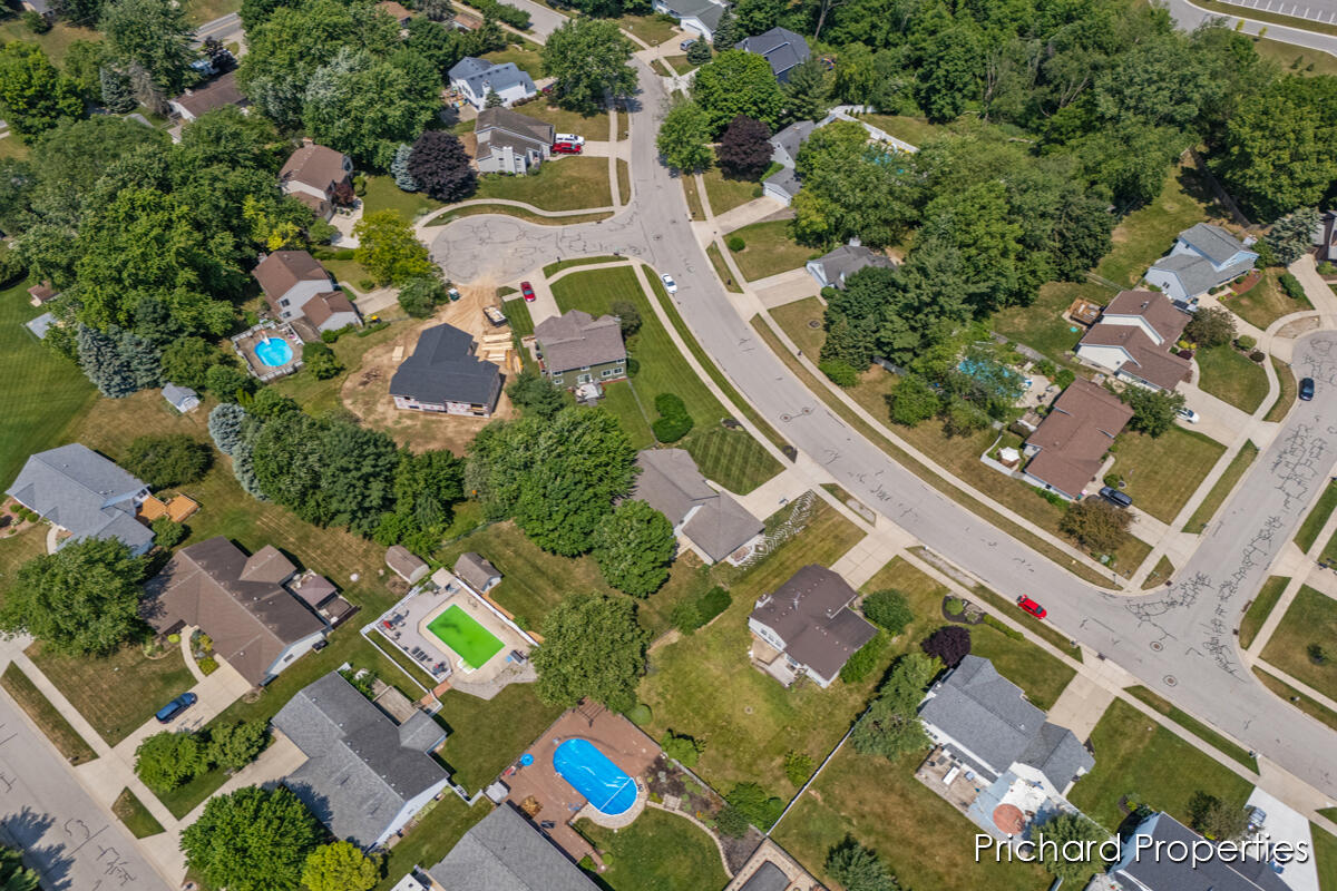 4326 Brookcrest Drive SW