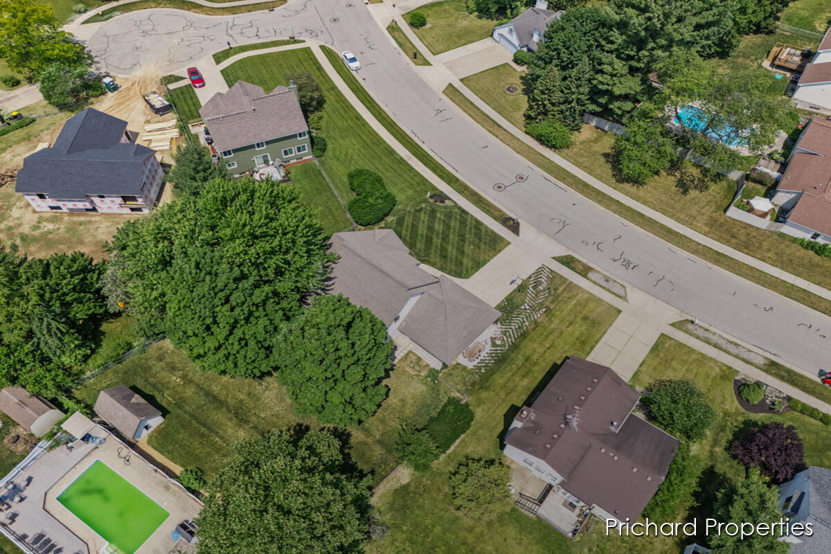 4326 Brookcrest Drive SW