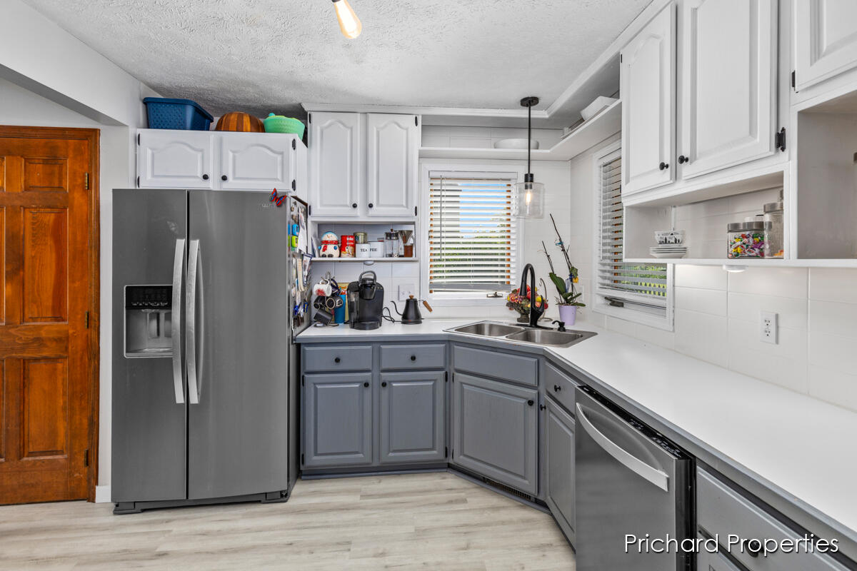 4326 Brookcrest Drive SW