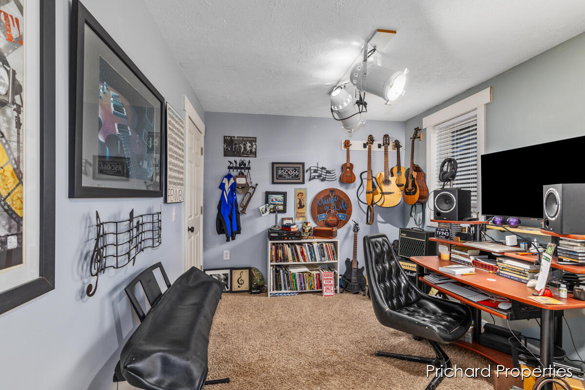 4326 Brookcrest Drive SW