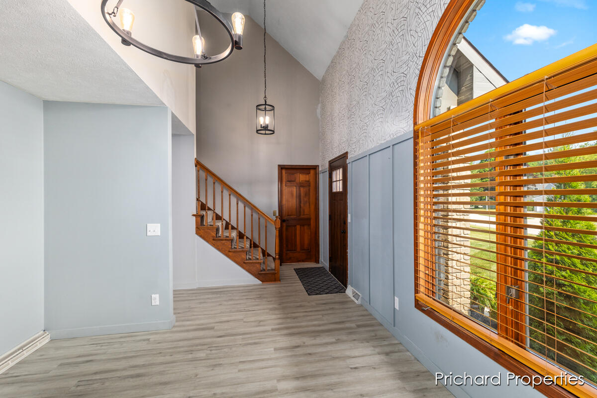 4326 Brookcrest Drive SW