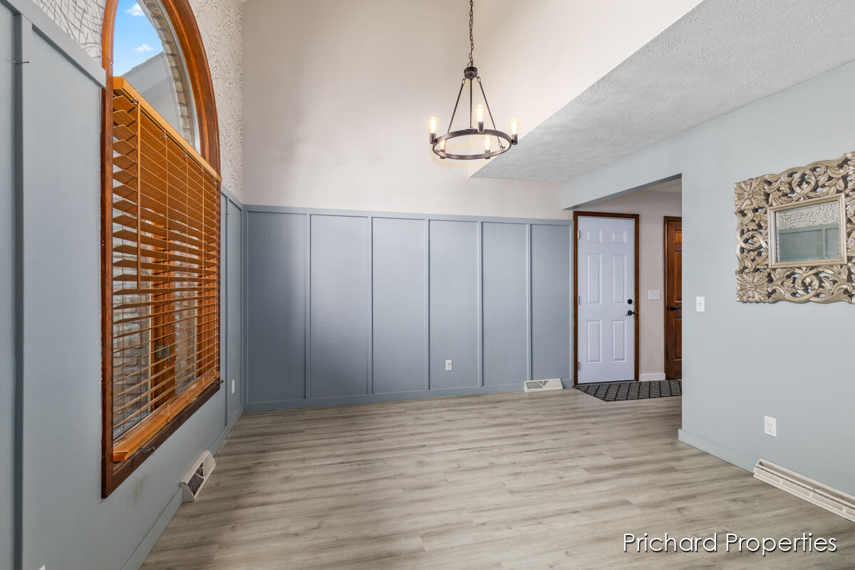 4326 Brookcrest Drive SW