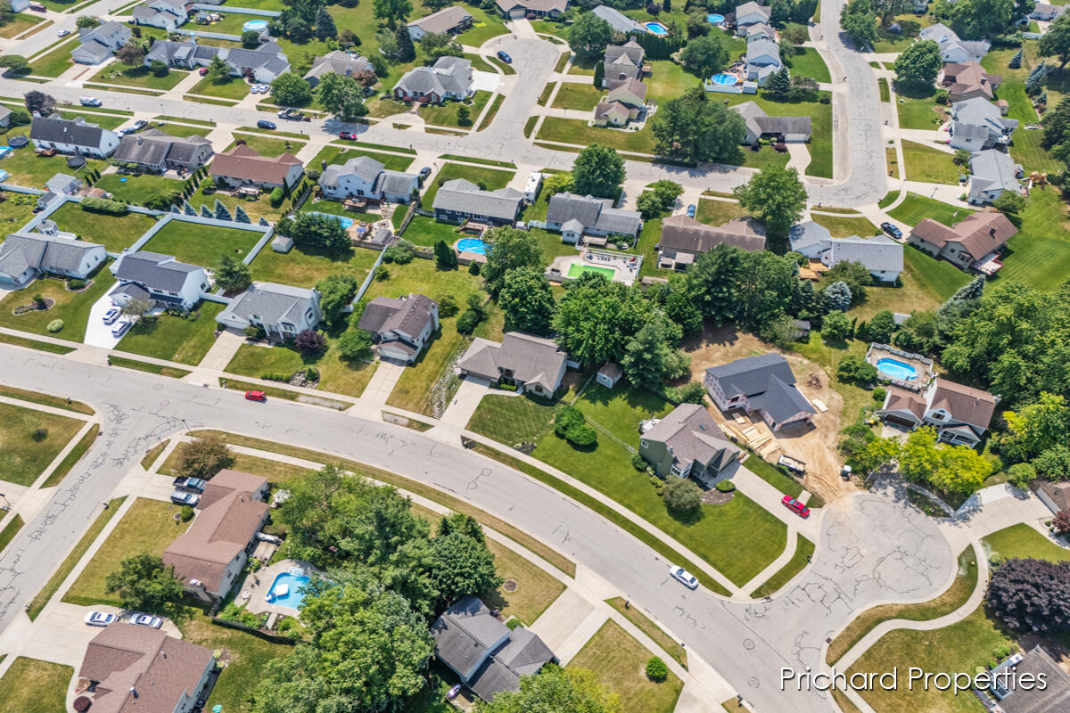 4326 Brookcrest Drive SW