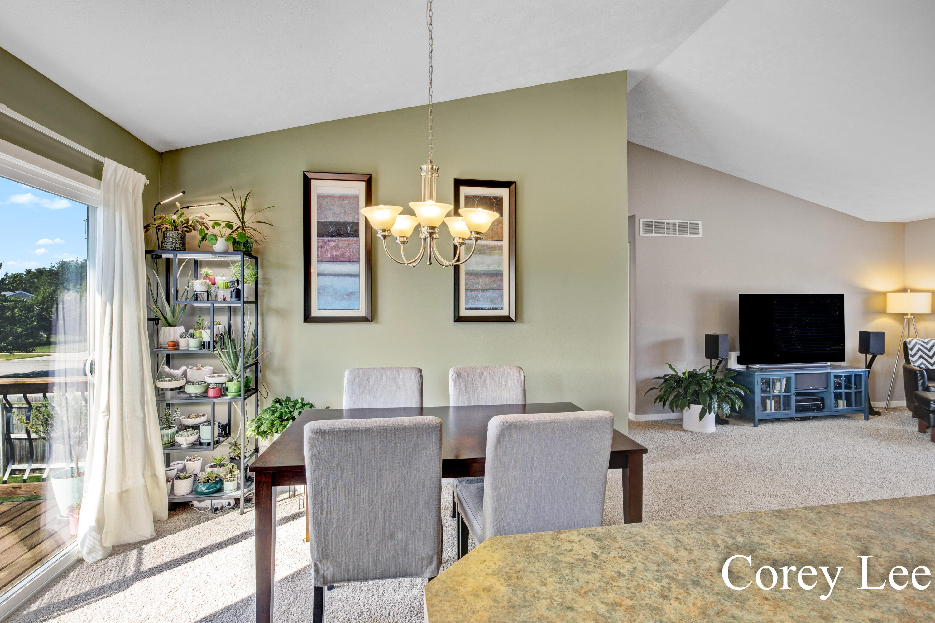 514 Clear Wood Drive SE