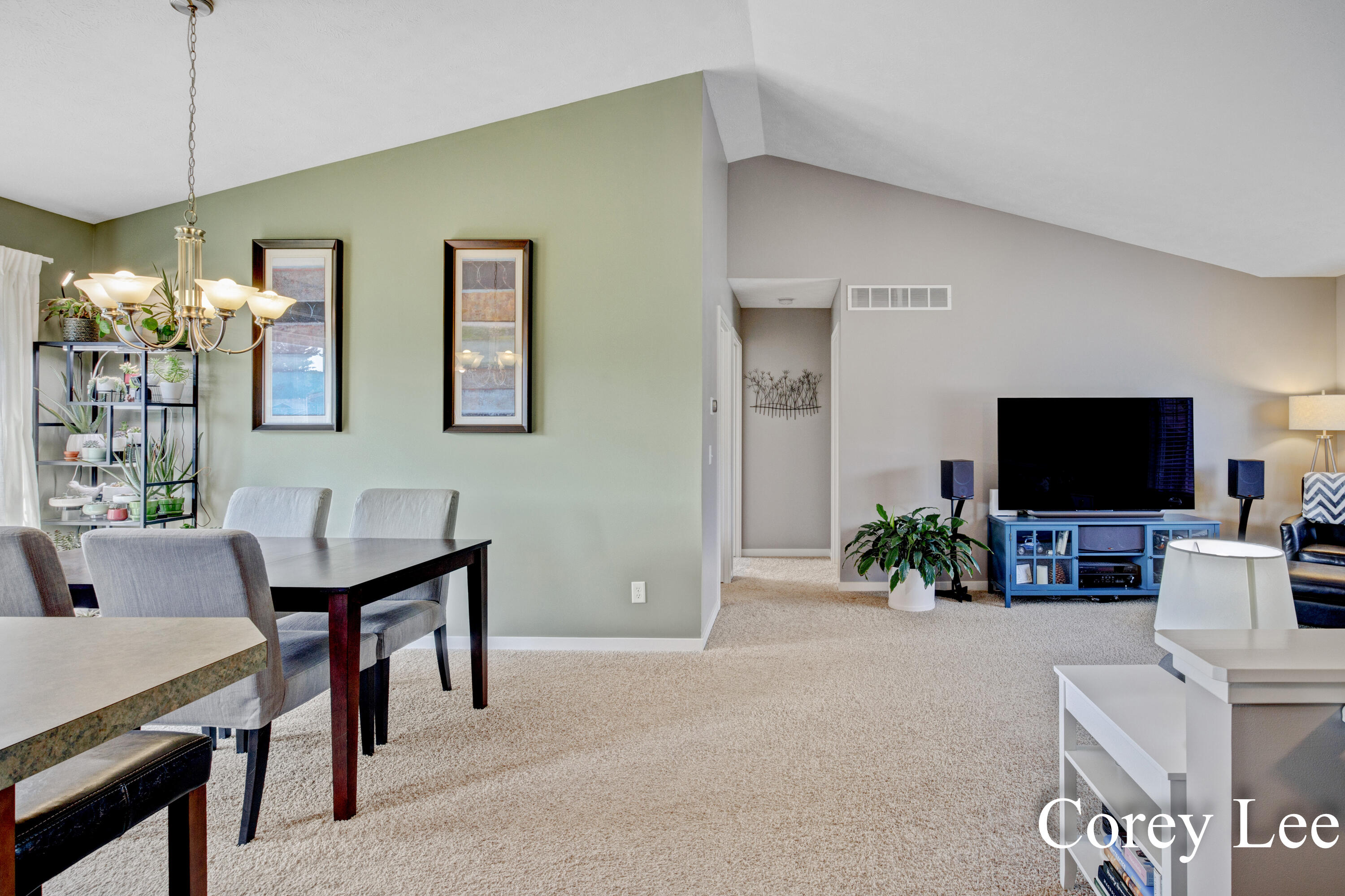 514 Clear Wood Drive SE